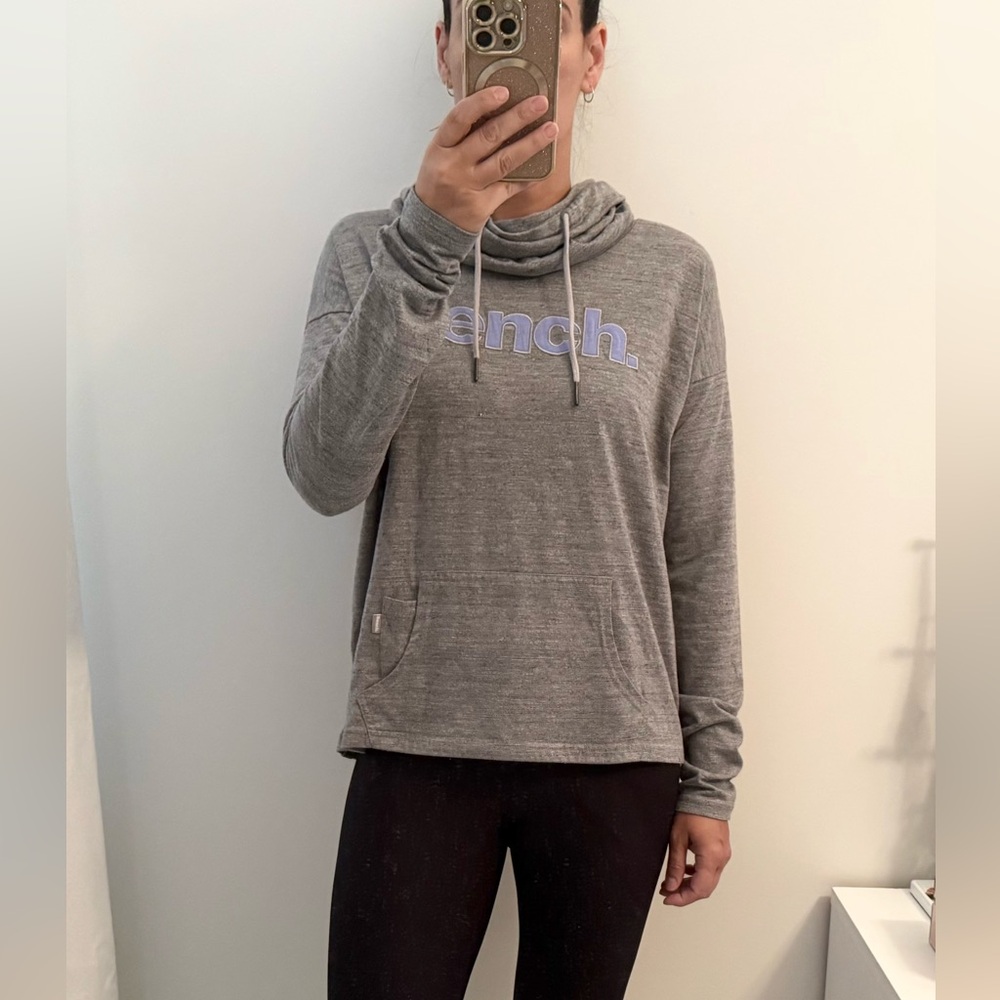 ⭐️ Bench Grey Cowl Neck Pullover Size Small
